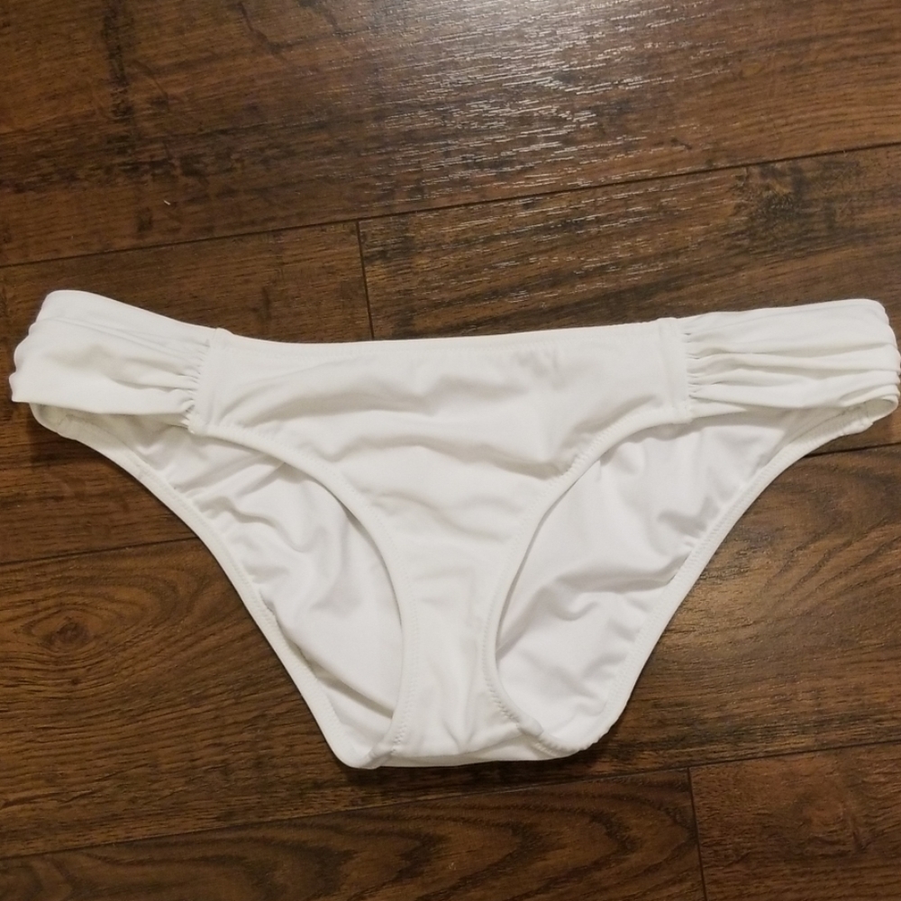 White bikini bottom low rise
